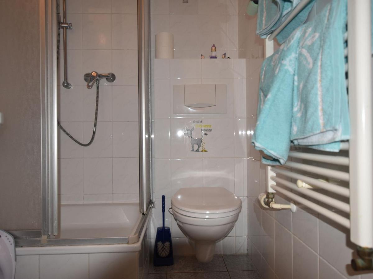 Villa Beautiful Bungalow in Kropelin with Garden Zimmer foto